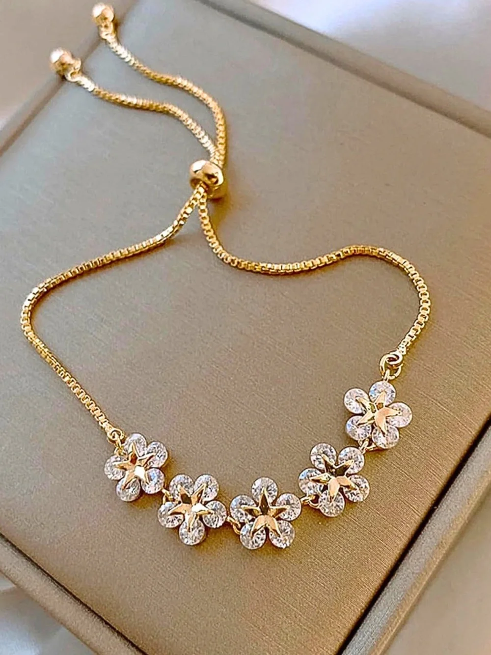 FLORAL CHARM BRACELET Adjustable Gold Chain Modern Cottagecore Fairycore Dainty